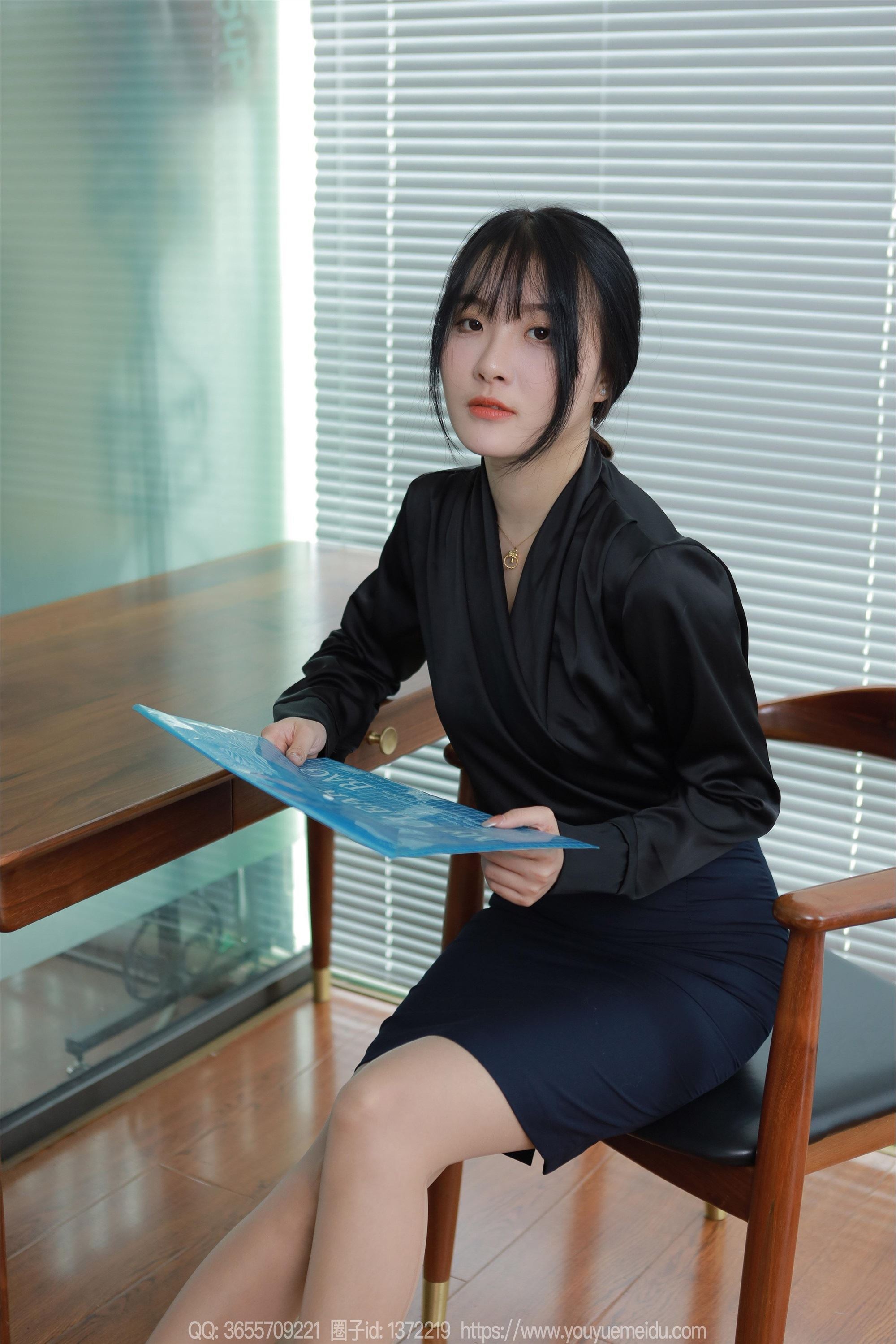 IESS异思趣向  2024.07.19 丝享家 1798 婉萍《黑色衬衣》